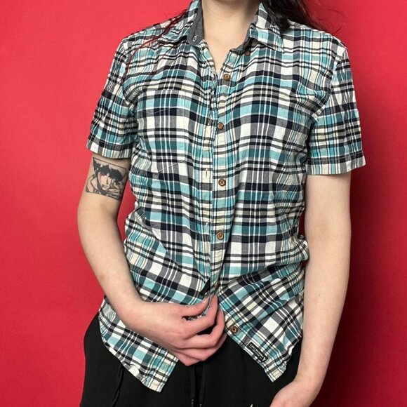 American Eagle outfitters  / Black blue and white tartan button up ๐๐ค - Picture 3 of 4